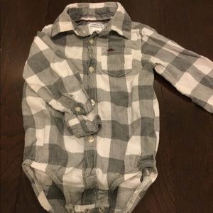 @m1ndy715 Carter’s plaid bodysuit. 18-24m.SOLD